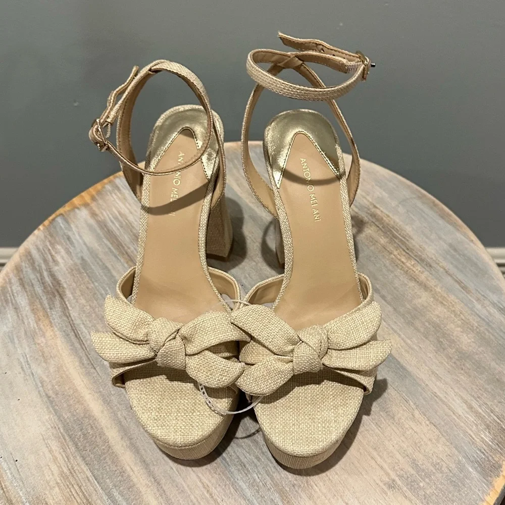 Antonio Melani Bindi Raffia Bow Platform Bow Sandals  size 9M New with tags